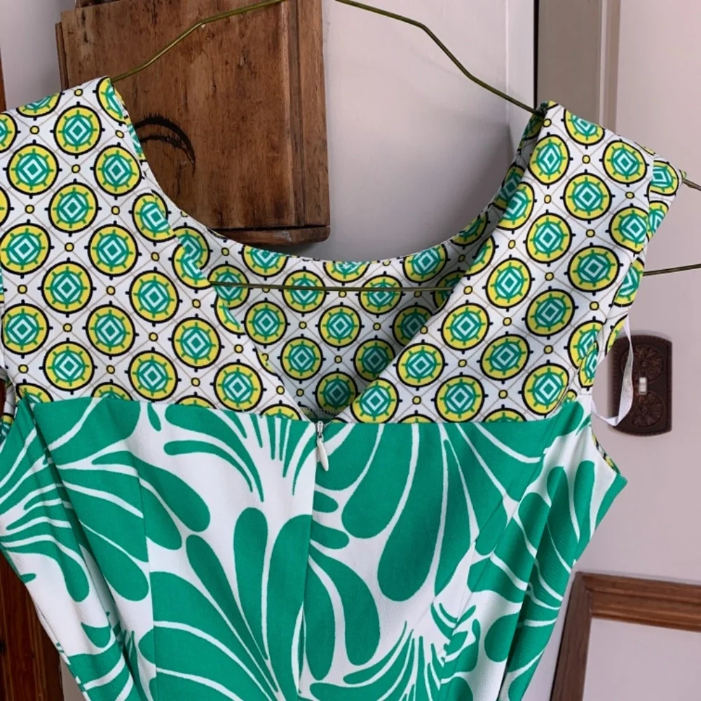 AGB petites contrasting back bow dress. Worn‎ 2x